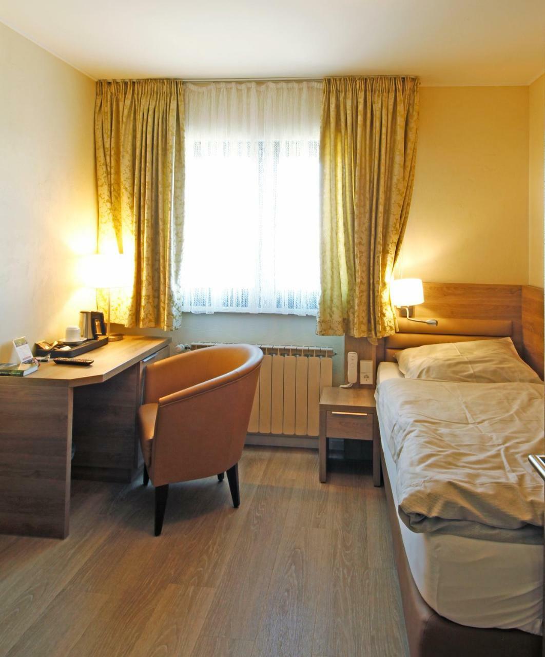 Hotel Saint Fiacre Bourscheid Exteriér fotografie